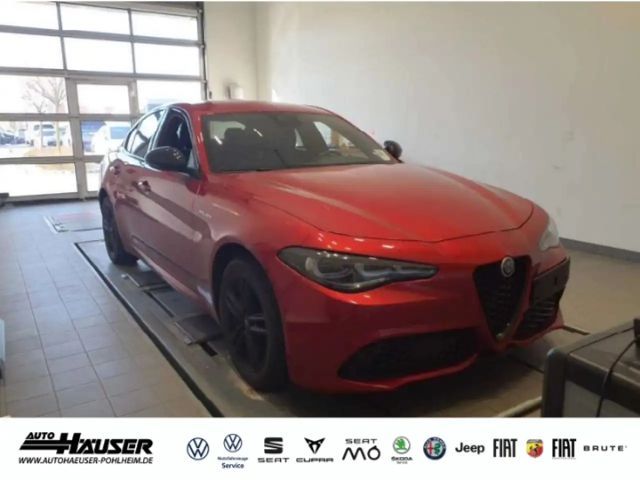 Alfa Romeo Giulia AT8 Q4 Turbo Veloce
