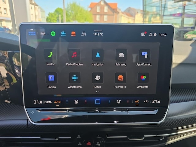 Volkswagen Golf 2.0 TSI GTI IQ.Drive