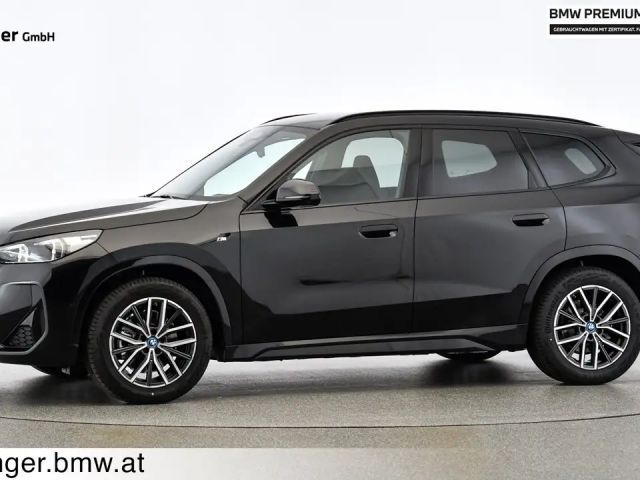 BMW iX1 xDrive30