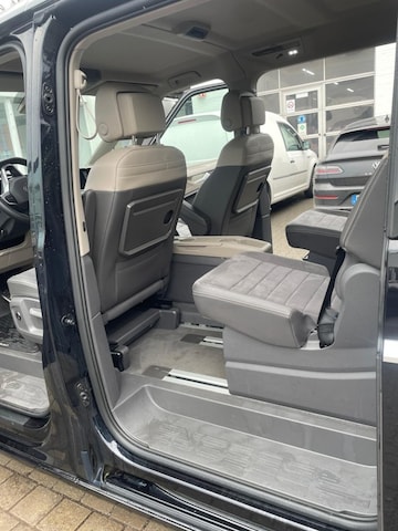 Volkswagen Multivan Lang Style T7