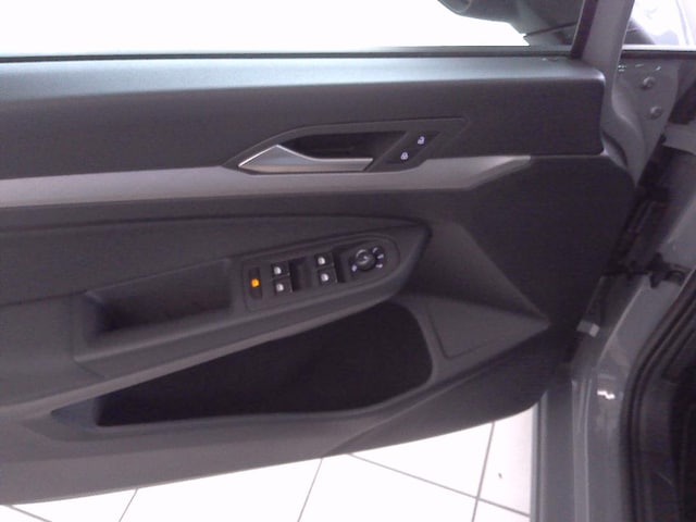 Volkswagen Golf Life Variant