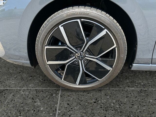 Volkswagen Golf 1.5 TSI DSG