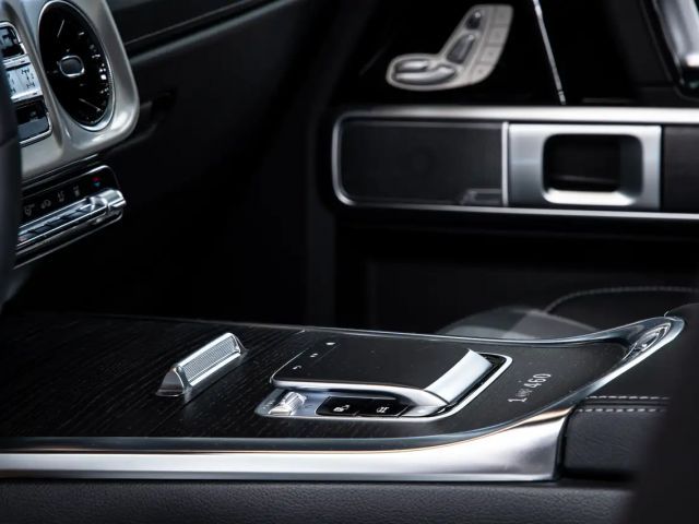 Mercedes-Benz G 450 G450d STRONGER THAN THE 1980s 1 of 460