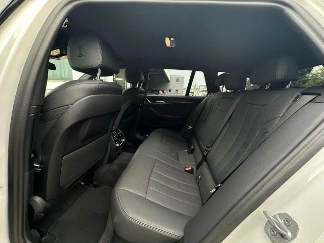 BMW 530 530e M-Sport Touring