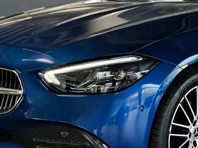 Mercedes-Benz C 180 AVANTGARDE Sedan