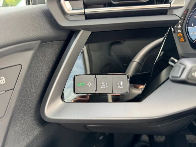 Audi A3 30 TFSI Sedan