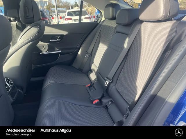 Mercedes-Benz C 300 AVANTGARDE C 300 d Sedan