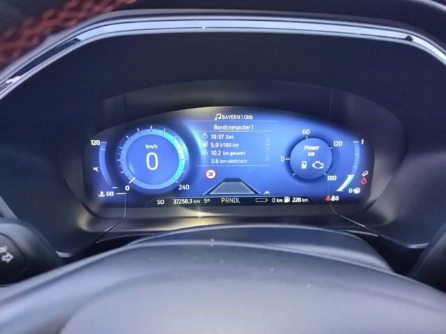 Ford Kuga Plug in Hybrid ST Line X