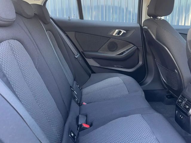 BMW 116 116i 5-deurs Sedan