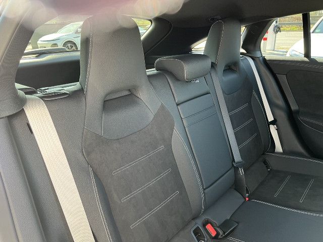 Mercedes-Benz CLA 200 Shooting Brake