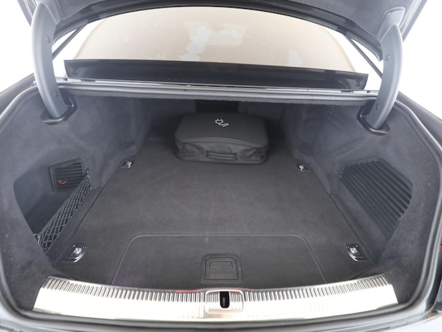 Audi A8 60 TFSI Hybride Quattro