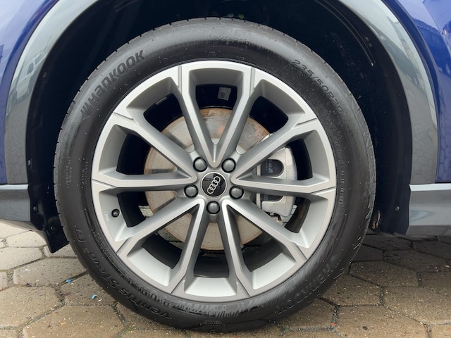 Audi Q4 e-tron SUV 45 e-tron Audi Q4 e-tron