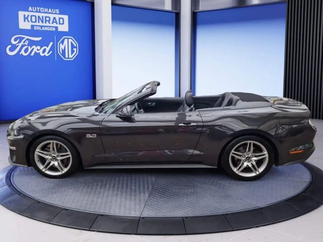 Ford Mustang Convertible GT 5.0 V8