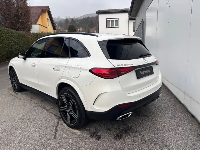 Mercedes-Benz GLC 300 4MATIC AMG Line