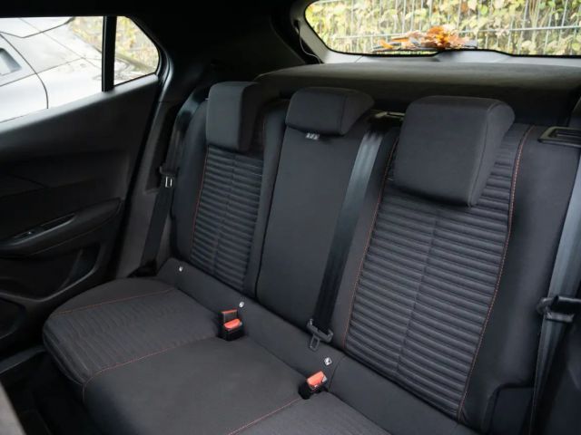 Peugeot 2008 Active Pack EAT8 PureTech