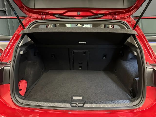 Volkswagen Golf 1.5 eTSI Golf VIII Life