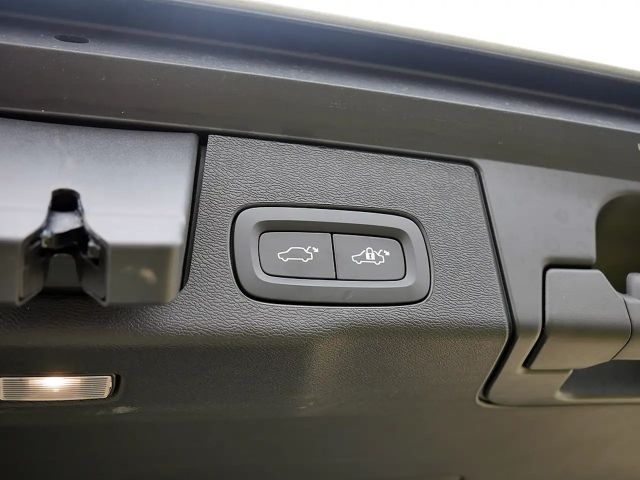 Volvo XC60 AWD Dark Recharge T8 Ultra