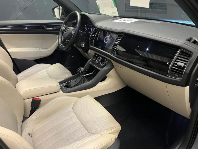 Skoda Kodiaq L&K *19Zoll*PANORAMA*360*LEDER/Beige*ACC*Family*