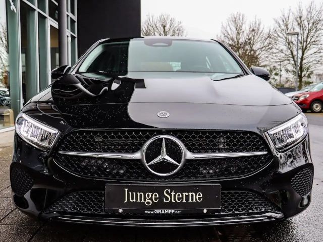 Mercedes-Benz A 180 Progressive