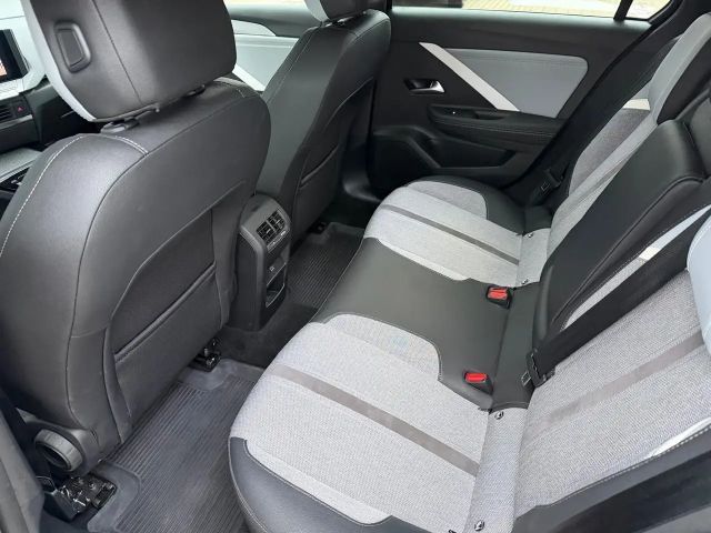 Opel Astra Elegance Sports Tourer