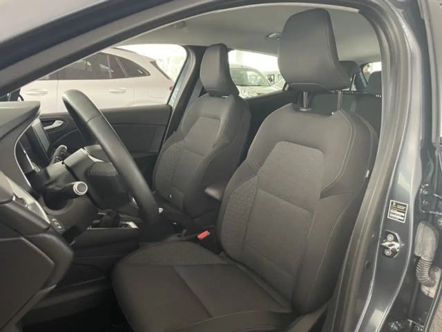 Renault Clio Experience