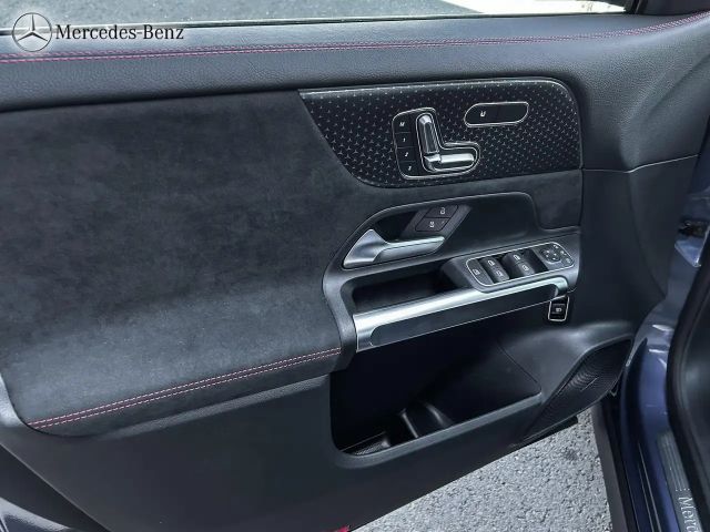 Mercedes-Benz GLB 200 AMG Line GLB 200 d