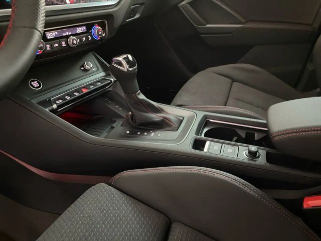 Audi Q3 40 TFSI Quattro S-Line Sportback