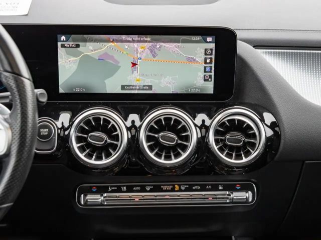 Mercedes-Benz EQA 300 4MATIC AMG Line