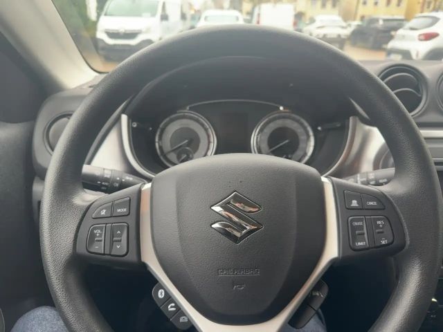 Suzuki Vitara Club Hybrid