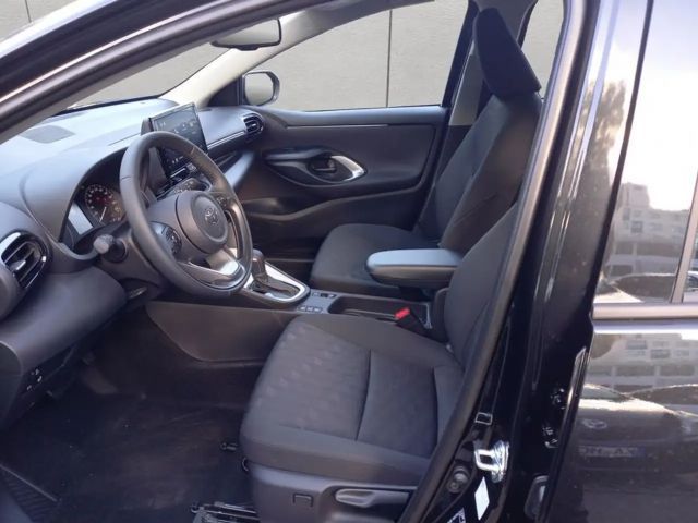 Toyota Yaris Business Hybride