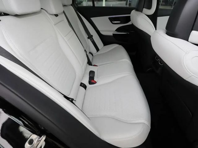 Mercedes-Benz C 180 AMG Line Estate