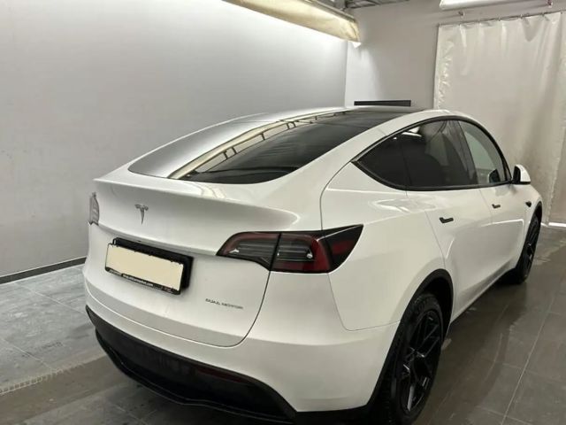 Tesla Model Y AWD Dual Motor Long Range