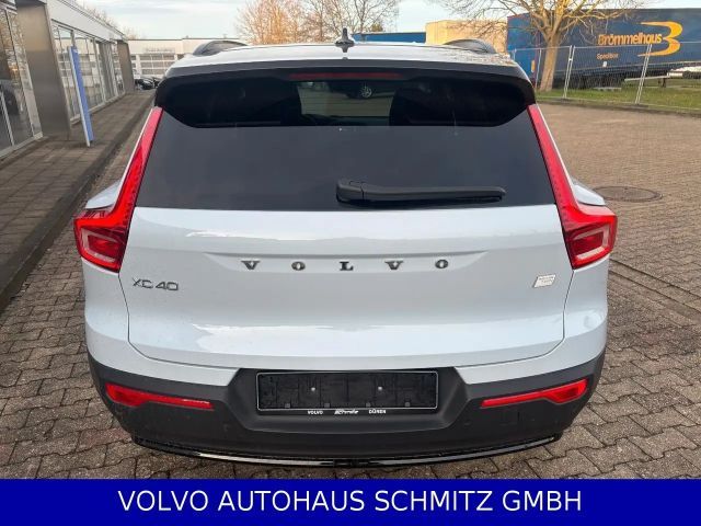 Volvo XC40 AWD Plus Recharge Twin Engine