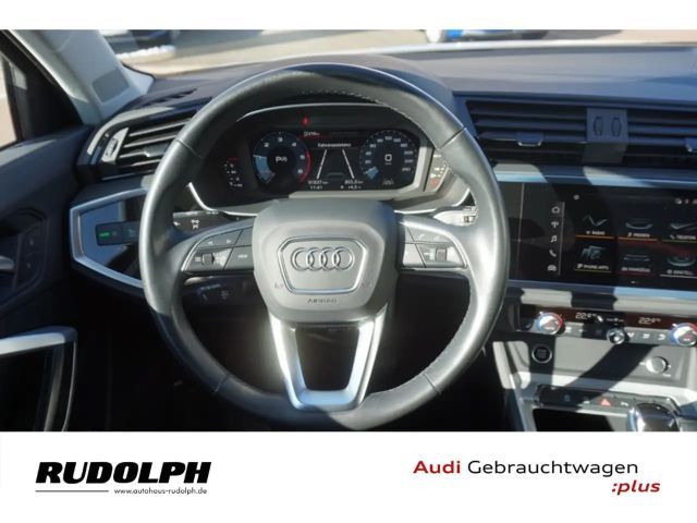 Audi Q3 35 TDI S-Tronic