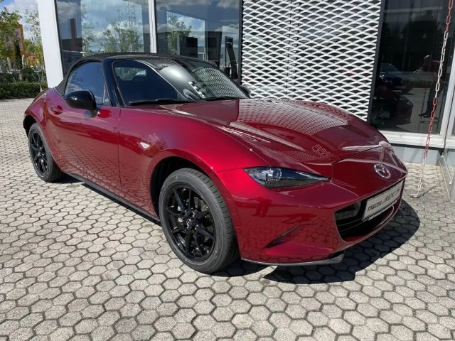 Mazda MX-5 SkyActiv
