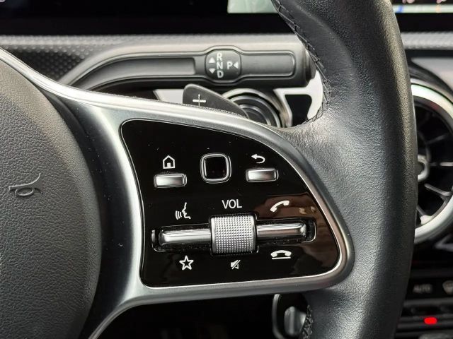 Mercedes-Benz CLA 180 Shooting Brake