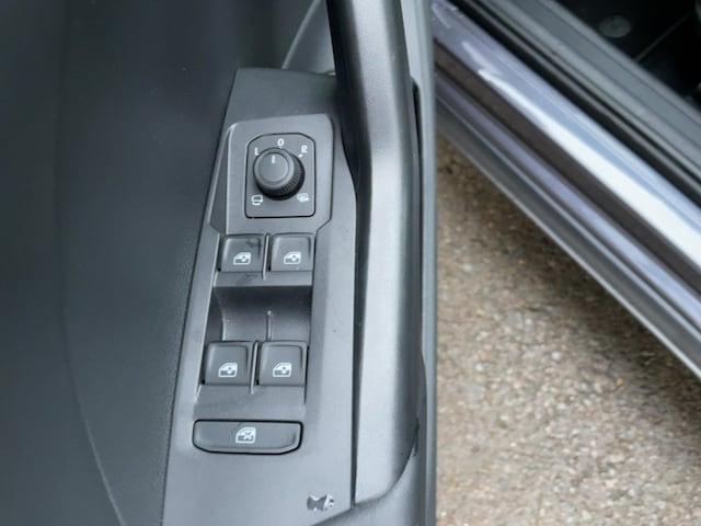 Volkswagen T-Cross APP+DAB+VIRT+ACC+LED+NAVI+PDC+TOTW