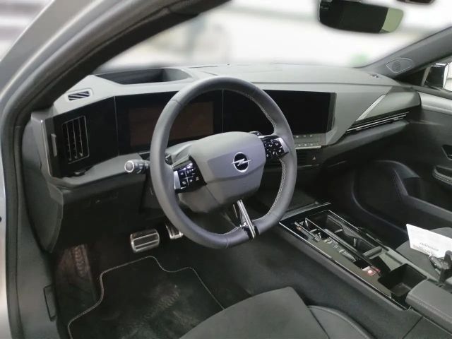 Opel Astra Sports Tourer Ultimate