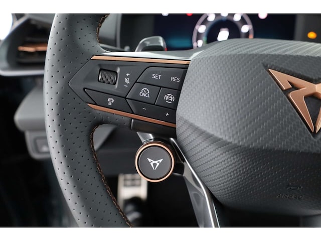 Cupra Terramar 1.5 e-Hybrid VZ