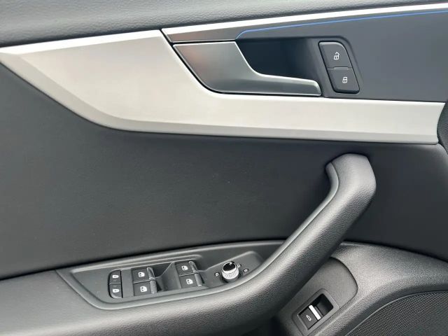 Audi A4 35 TFSI Avant S-Line