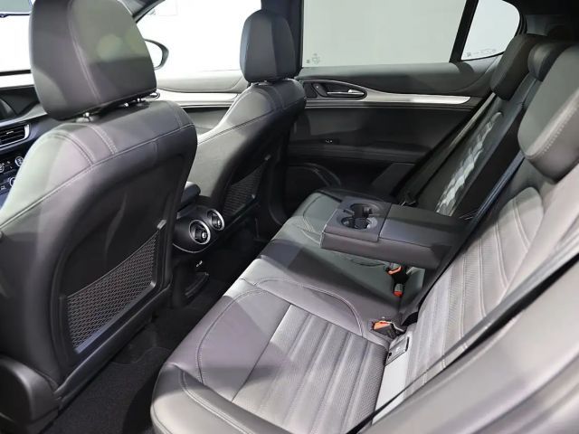 Alfa Romeo Stelvio AT8 Q4 Veloce