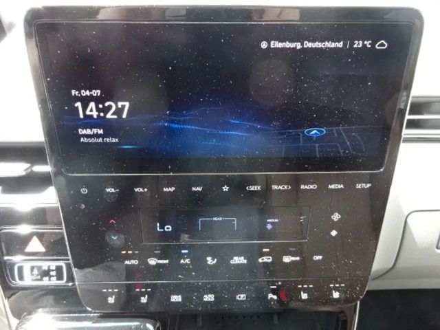 Hyundai Staria Signature