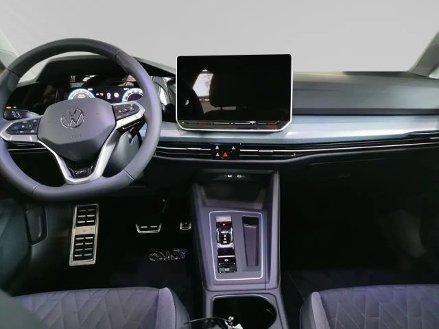 Volkswagen Golf 1.5 eTSI DSG Golf VIII