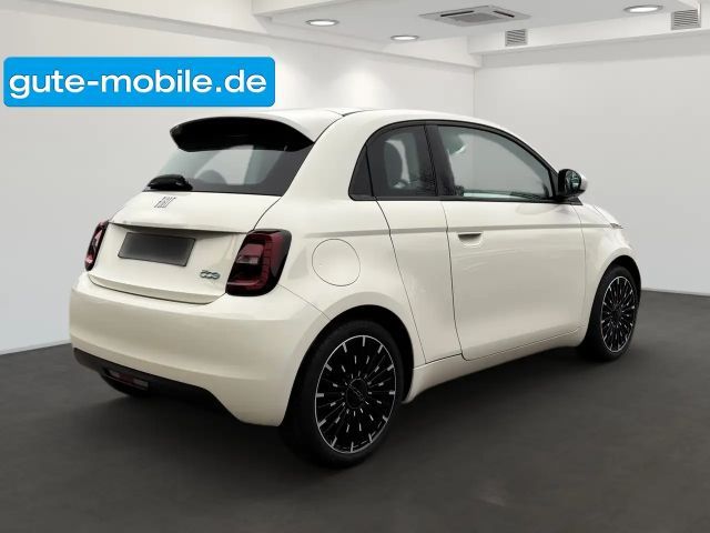 Fiat 500e 3+1 | 42kWh | CarPlay | Tempomat