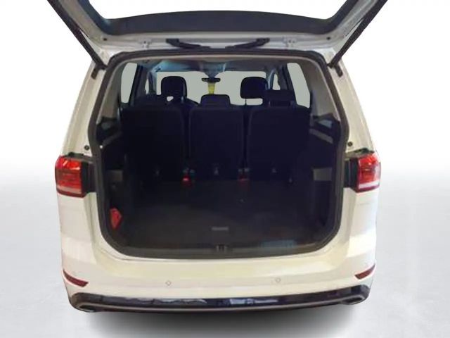 Volkswagen Touran 1.5 TSI DSG R-Line