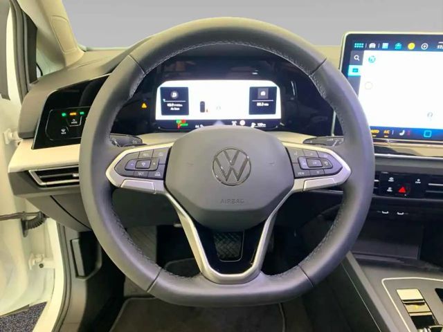 Volkswagen Golf 1.5 eTSI DSG Golf VIII Life