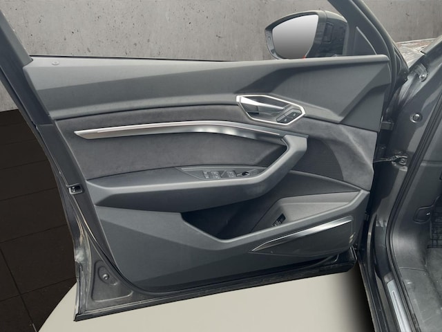 Audi Q8 e-tron 55 Quattro S-Line