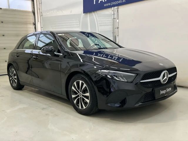 Mercedes-Benz A 180 A 180 d Hatchback