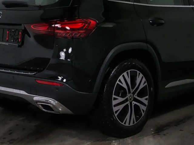 Mercedes-Benz GLA 180 Progressive