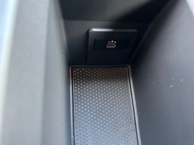 BMW 118 118i M-Sport Sedan